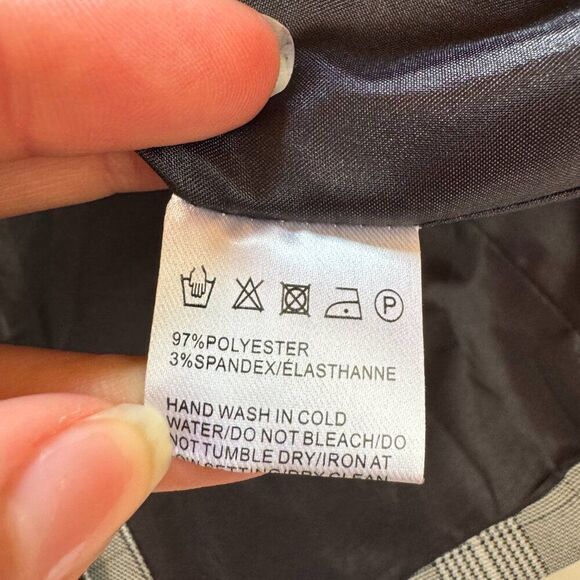 Lord and Taylor Design Lab Grey and Black Plaid Blazer Jacket - Picture 11 of 12